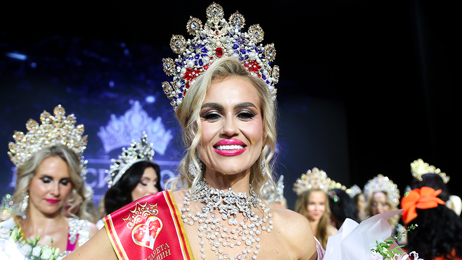 Uyda qoramagizni sikishdi Juda yumshoq jinsiy aloqa